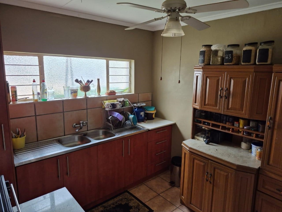 4 Bedroom Property for Sale in Vredendal Rural Western Cape